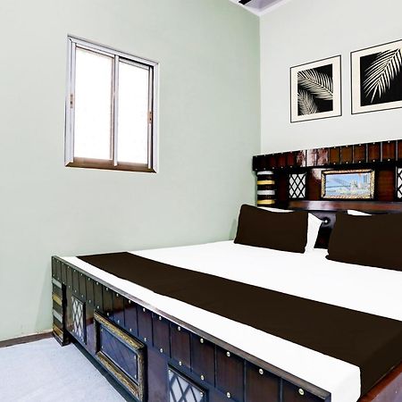 Hotel O V.K. Hotel Prayagraj Esterno foto