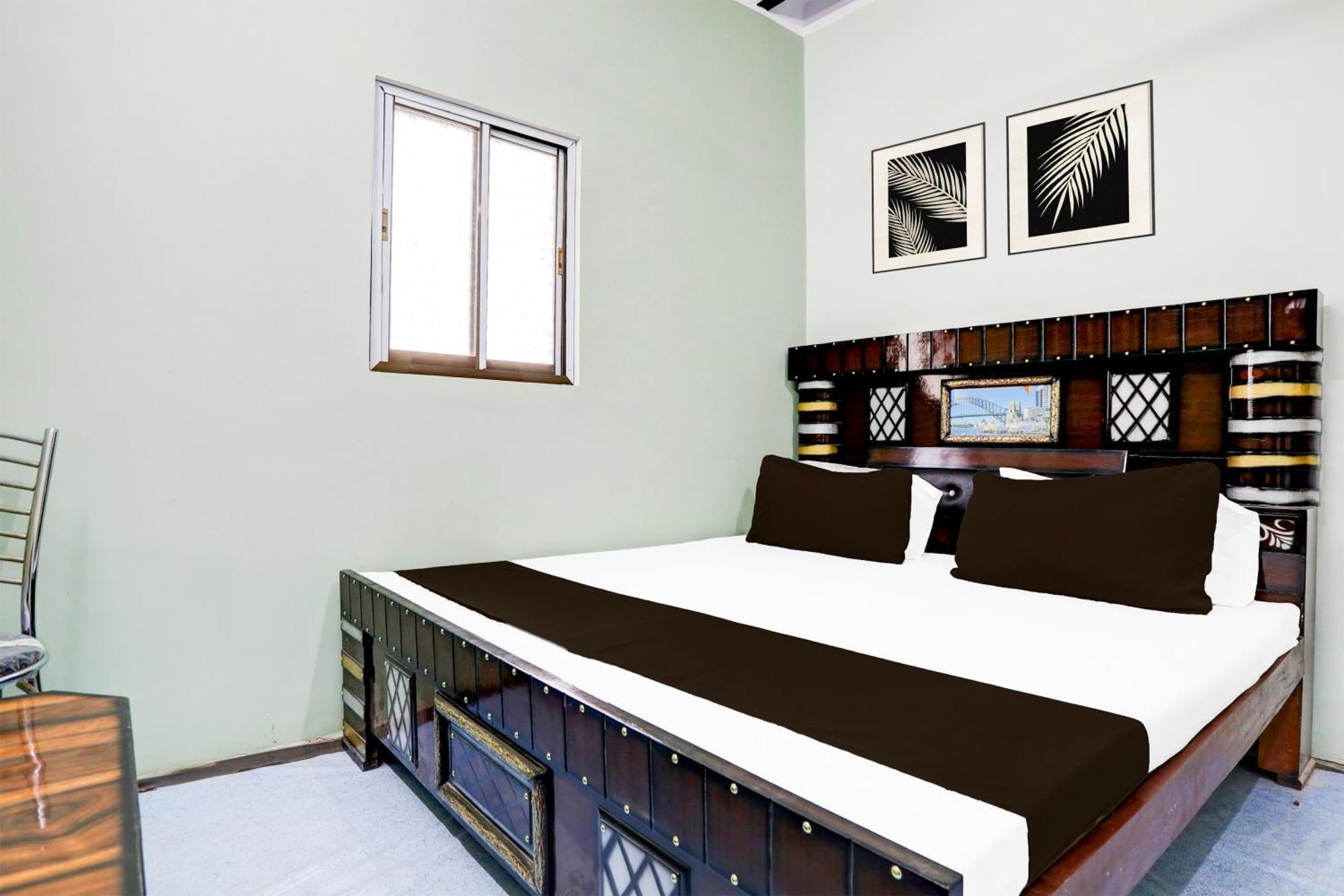 Hotel O V.K. Hotel Prayagraj Esterno foto
