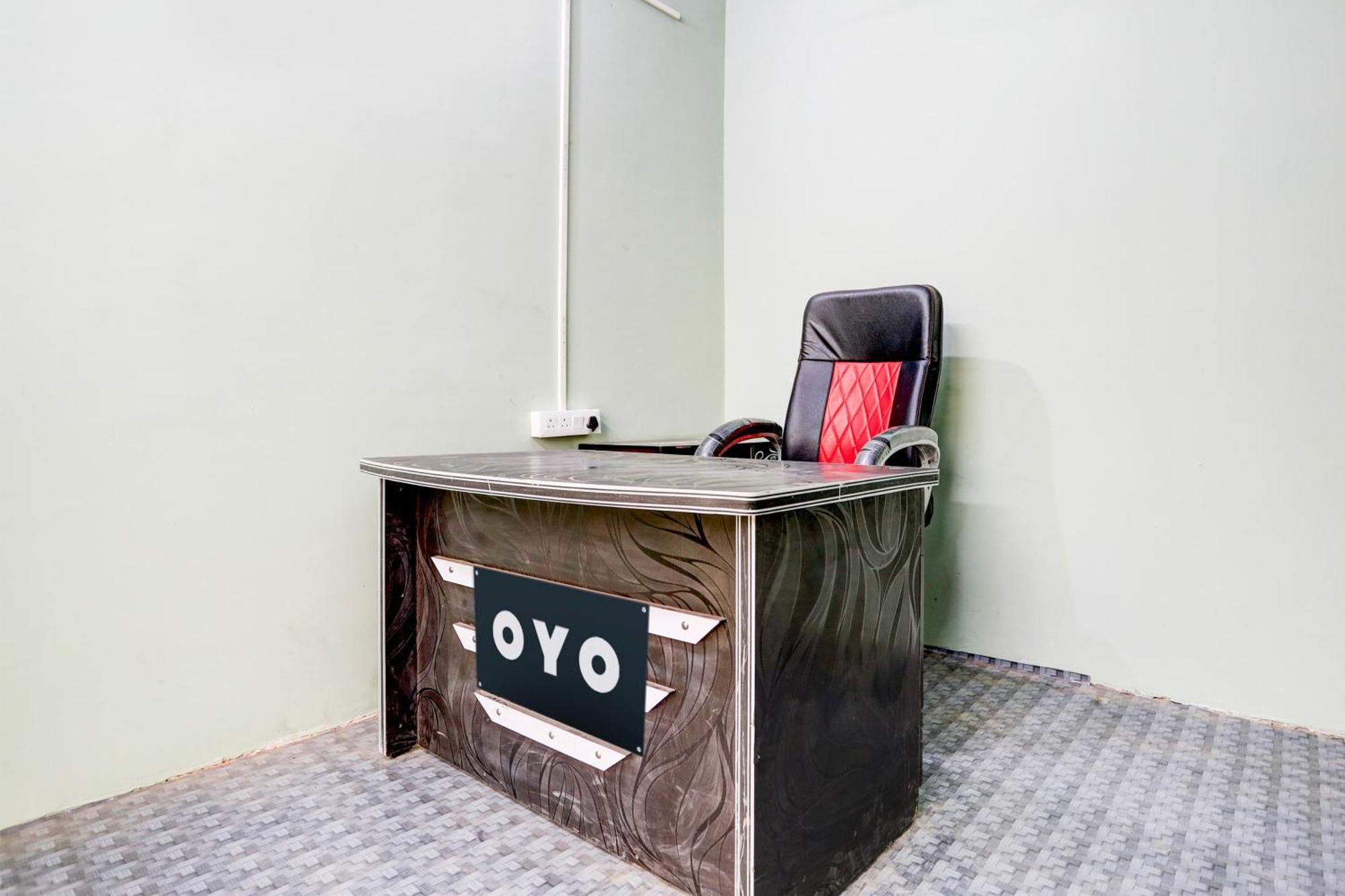 Hotel O V.K. Hotel Prayagraj Esterno foto
